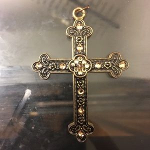 Cross Pendent with hook to put on a chain